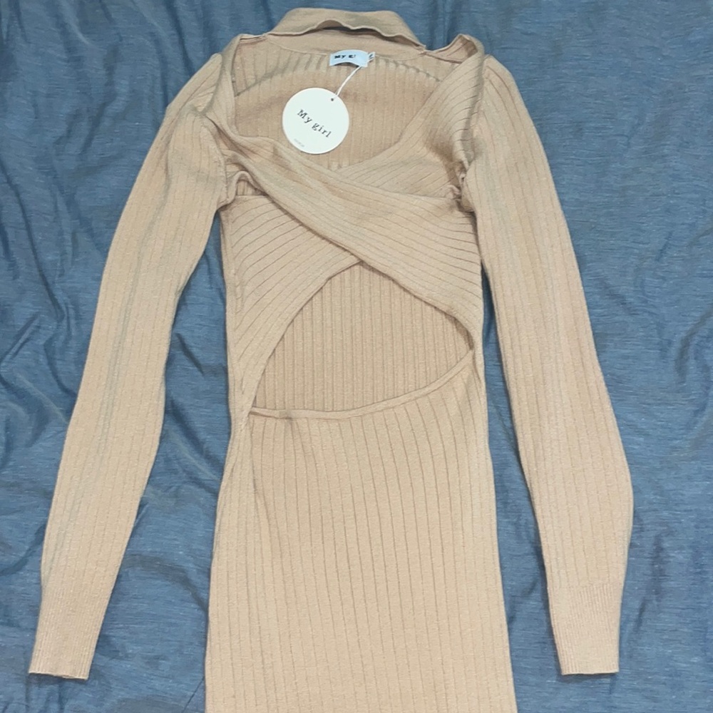 Long beige dress - Picture 1 of 5